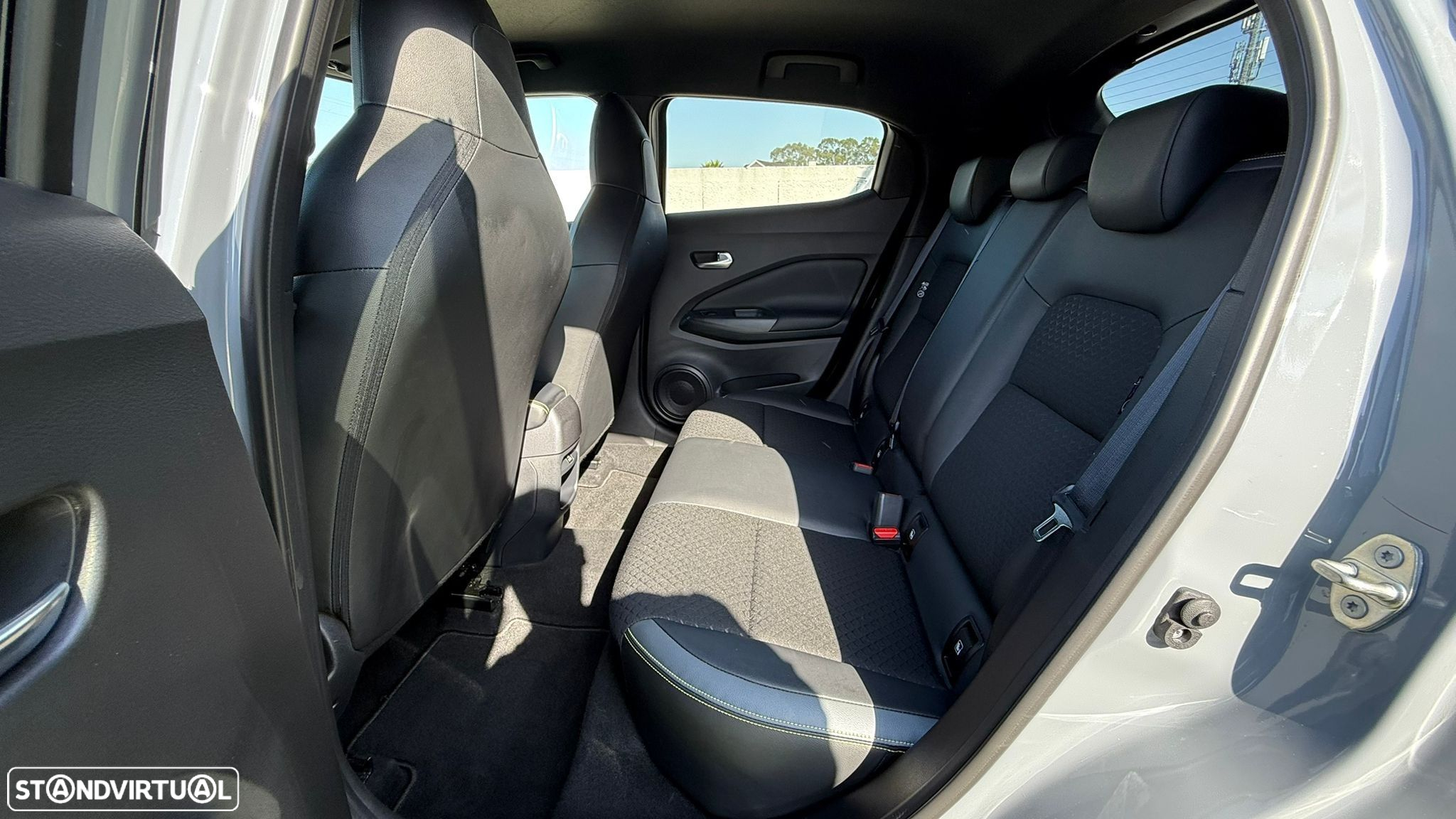 Nissan Juke 1.0 DIG-T Kiiro - 20