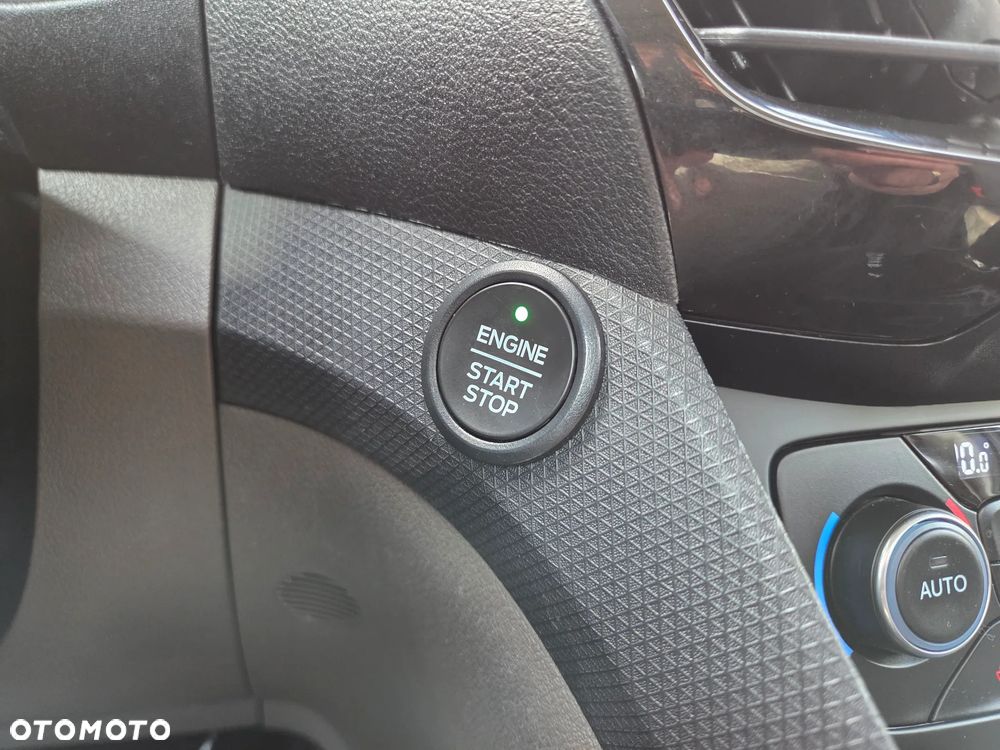 Ford Tourneo Connect Grand - 16