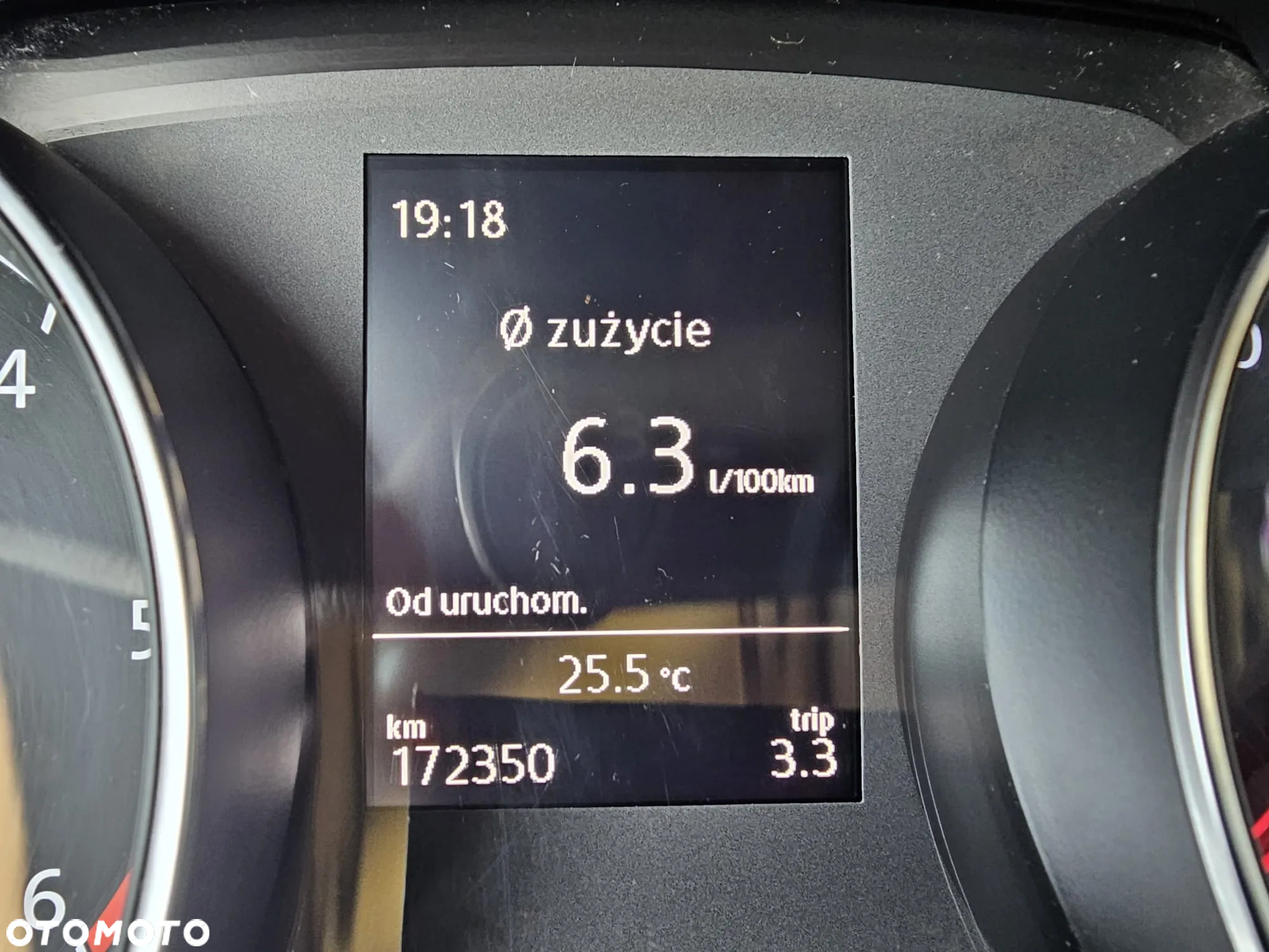 Volkswagen Golf 1.6 TDI 4Motion BlueMotion Technology Lounge - 12