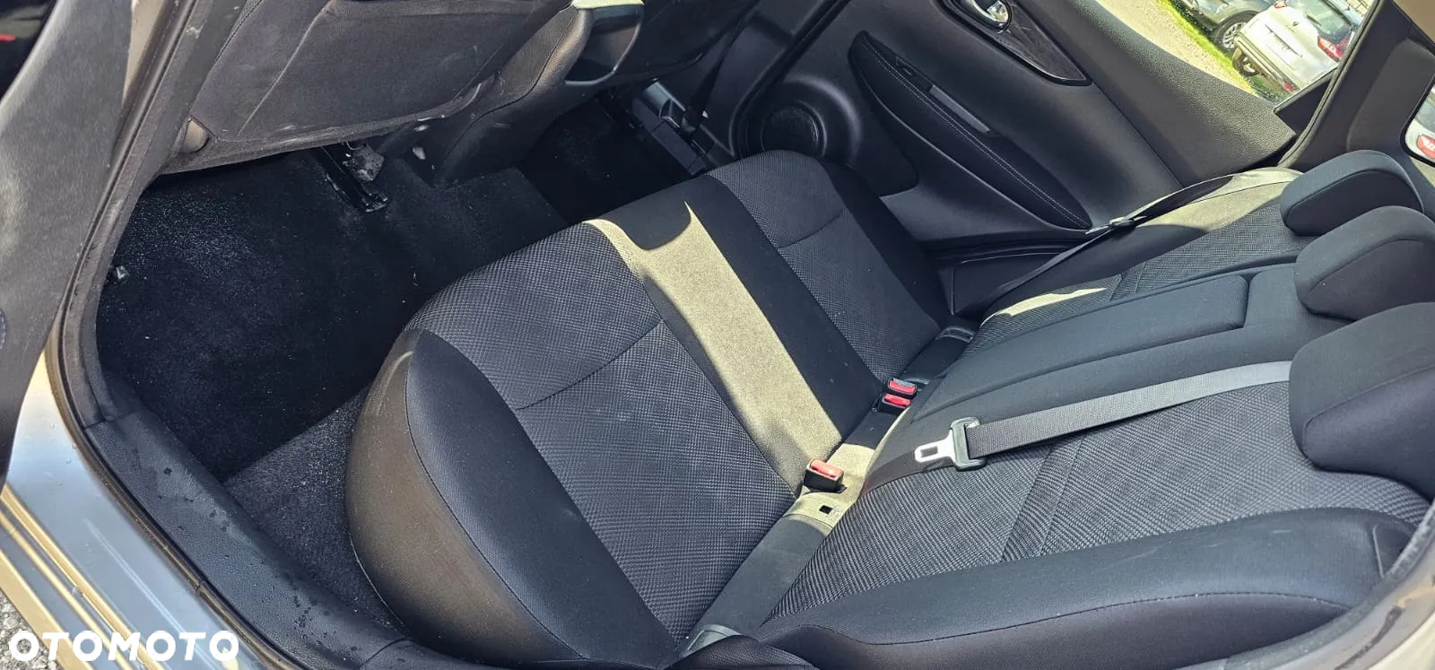 Nissan Qashqai 1.5 dCi N-Connecta EU6 - 10