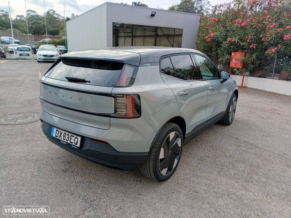 Volvo EX30 69 kWh Single Motor Extended Range Plus - 8