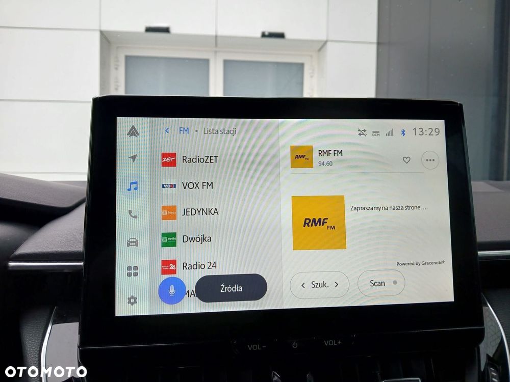 Toyota Corolla 1.8 Hybrid Style - 18