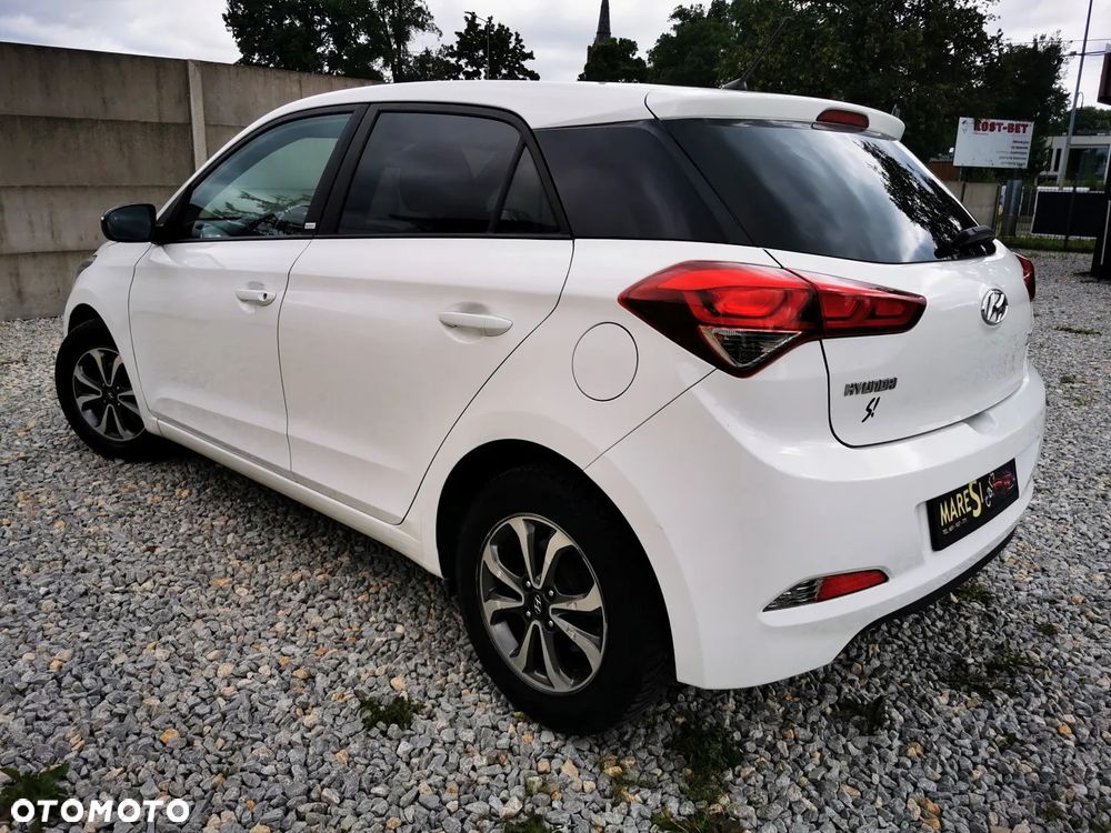 Hyundai i20 1.2 Passion - 6