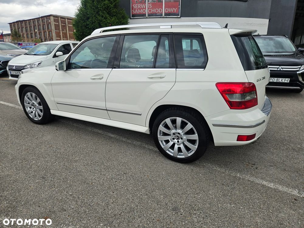 Mercedes-Benz GLK 280 4-Matic - 11