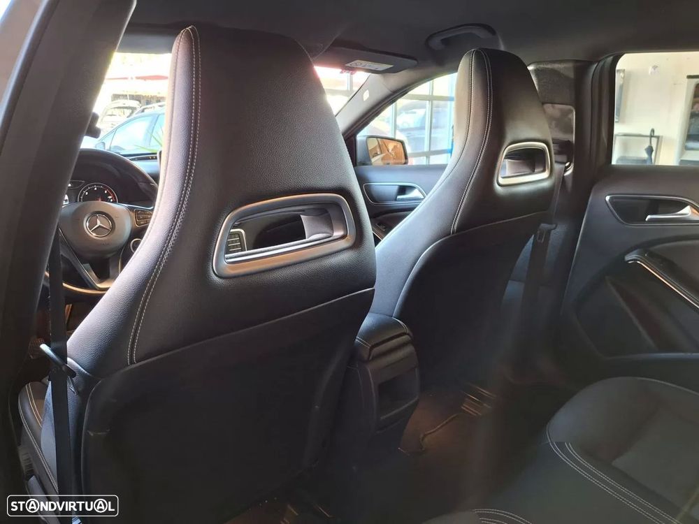 Mercedes-Benz A 180 d Urban - 17