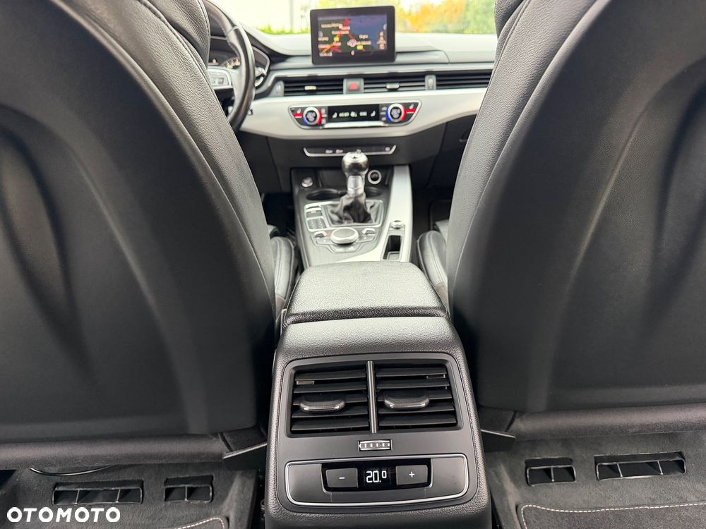 Audi A4 Avant - 4