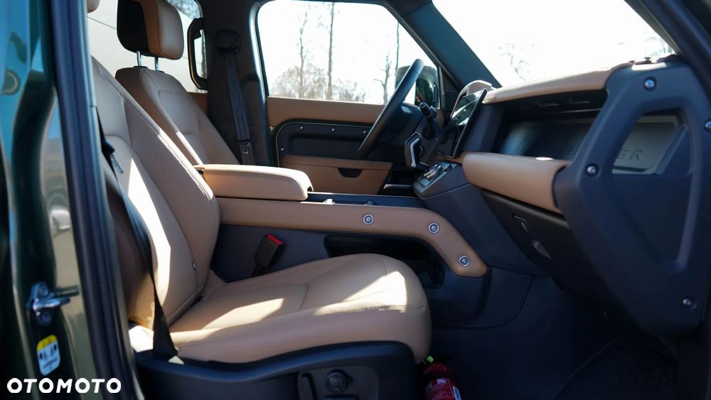 Land Rover Defender 3.0 D350 mHEV X-Dynamic HSE - 12