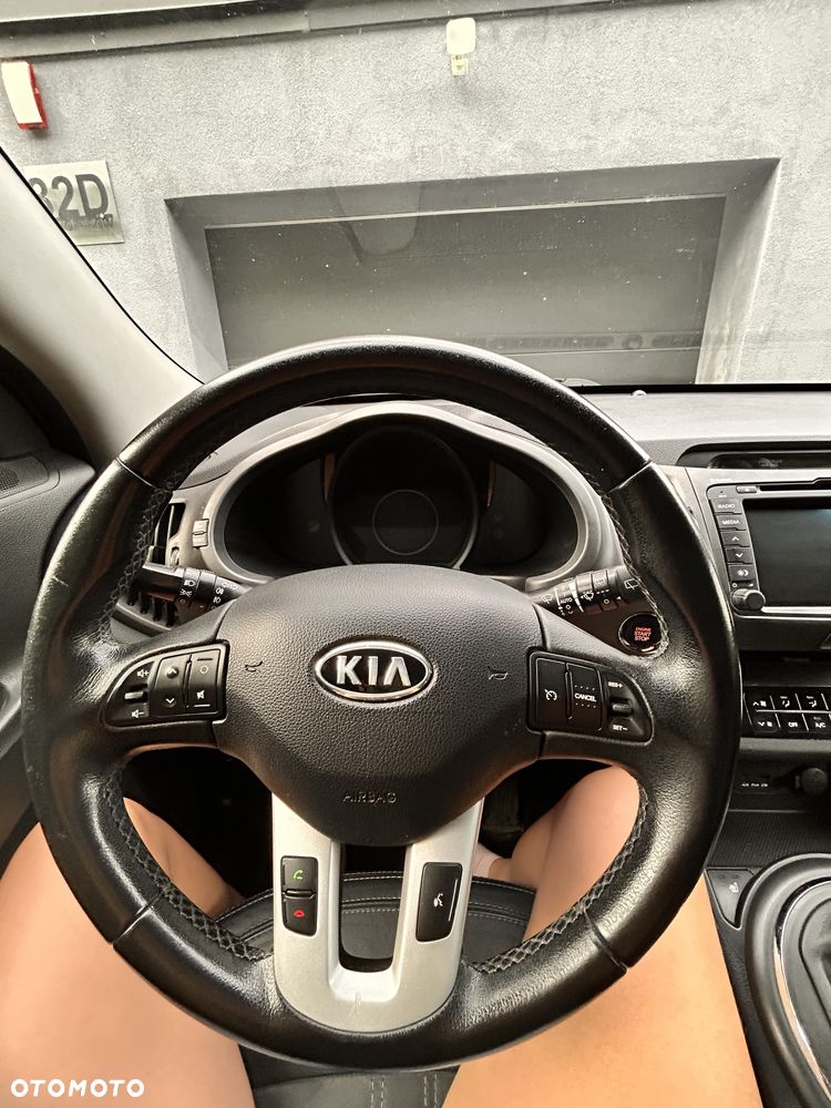 Kia Sportage 1.7 CRDI XL 2WD - 8