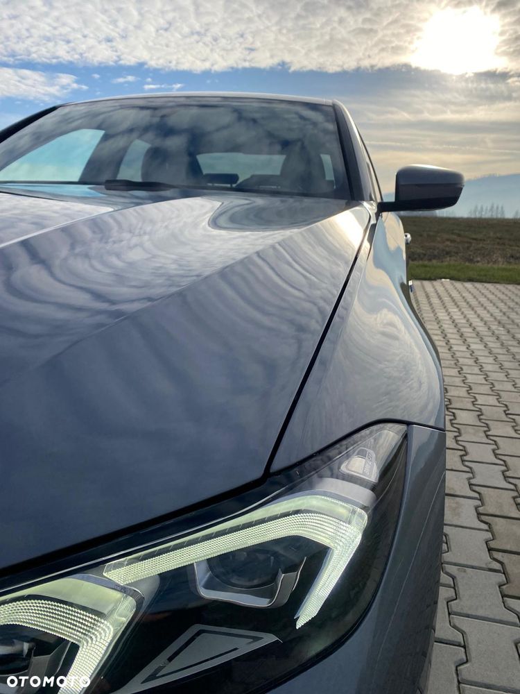BMW Seria 3 330i xDrive M Sport sport - 21