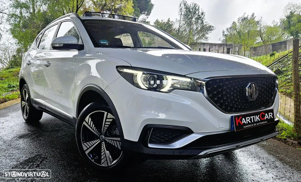 MG ZS Luxury - 2