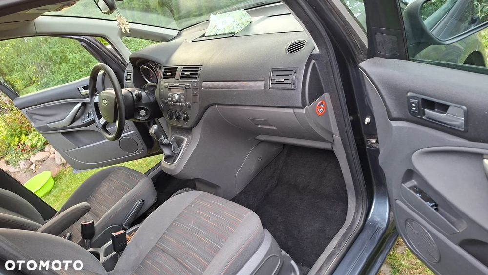 Ford C-MAX - 17