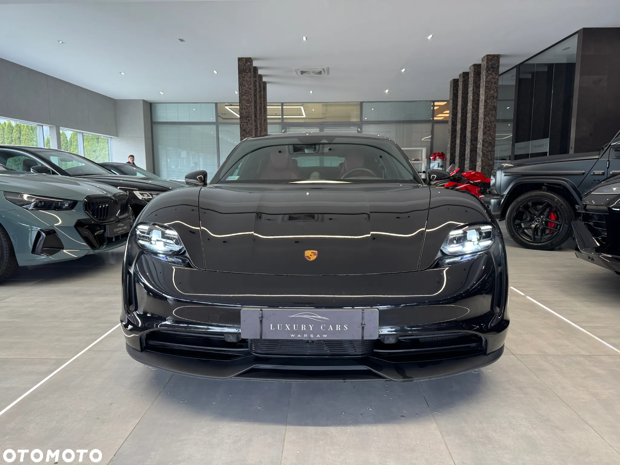 Porsche Taycan Standard - 8