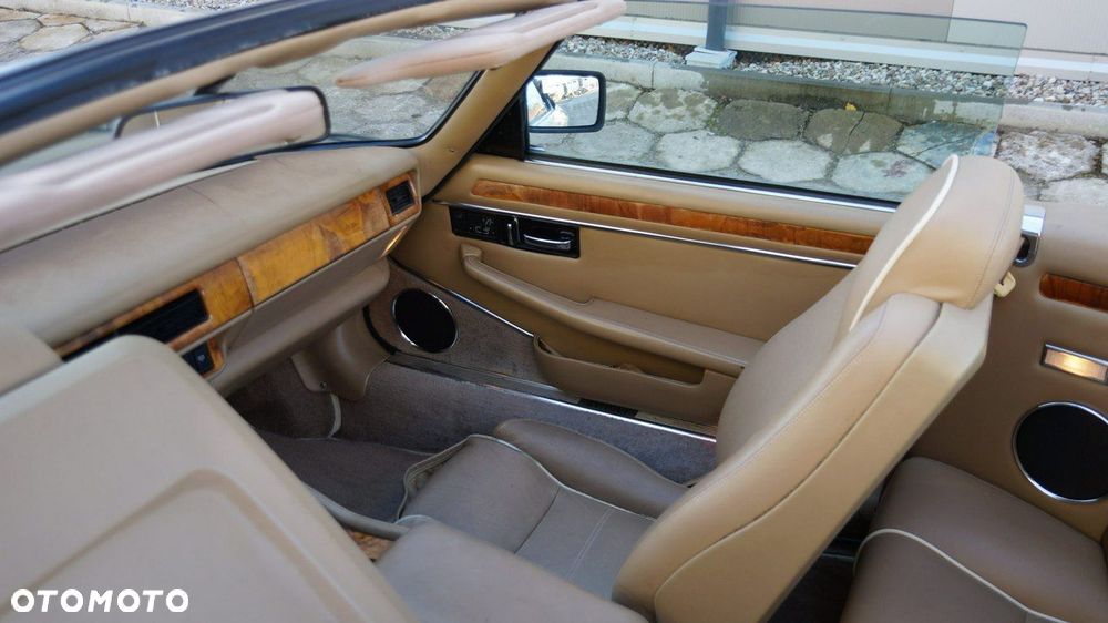 Jaguar XJS - 11
