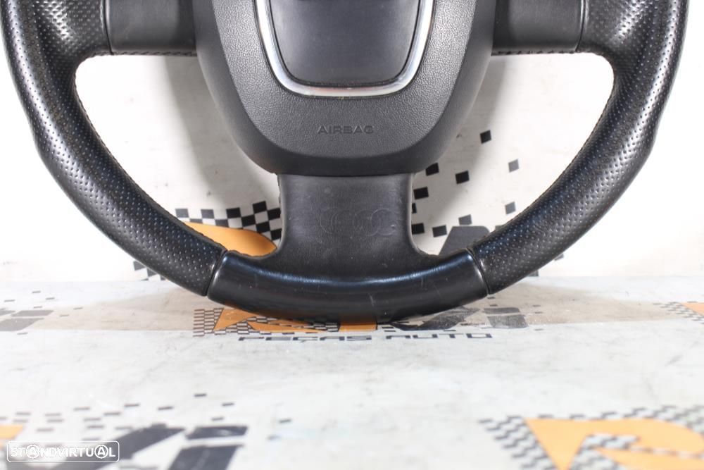 Volante Audi A6 (4F2, C6)  Volante Audi A3 8P / A4 B6 B7 B8 / A5 8T / - 3