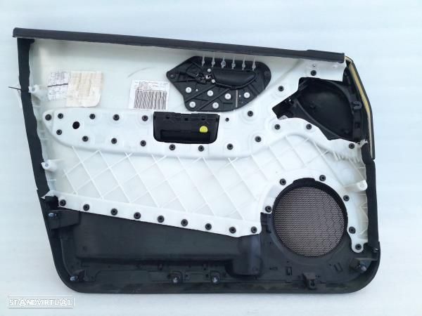 Quartela / Forra Frente Dto Mercedes-Benz A-Class (W169) - 2