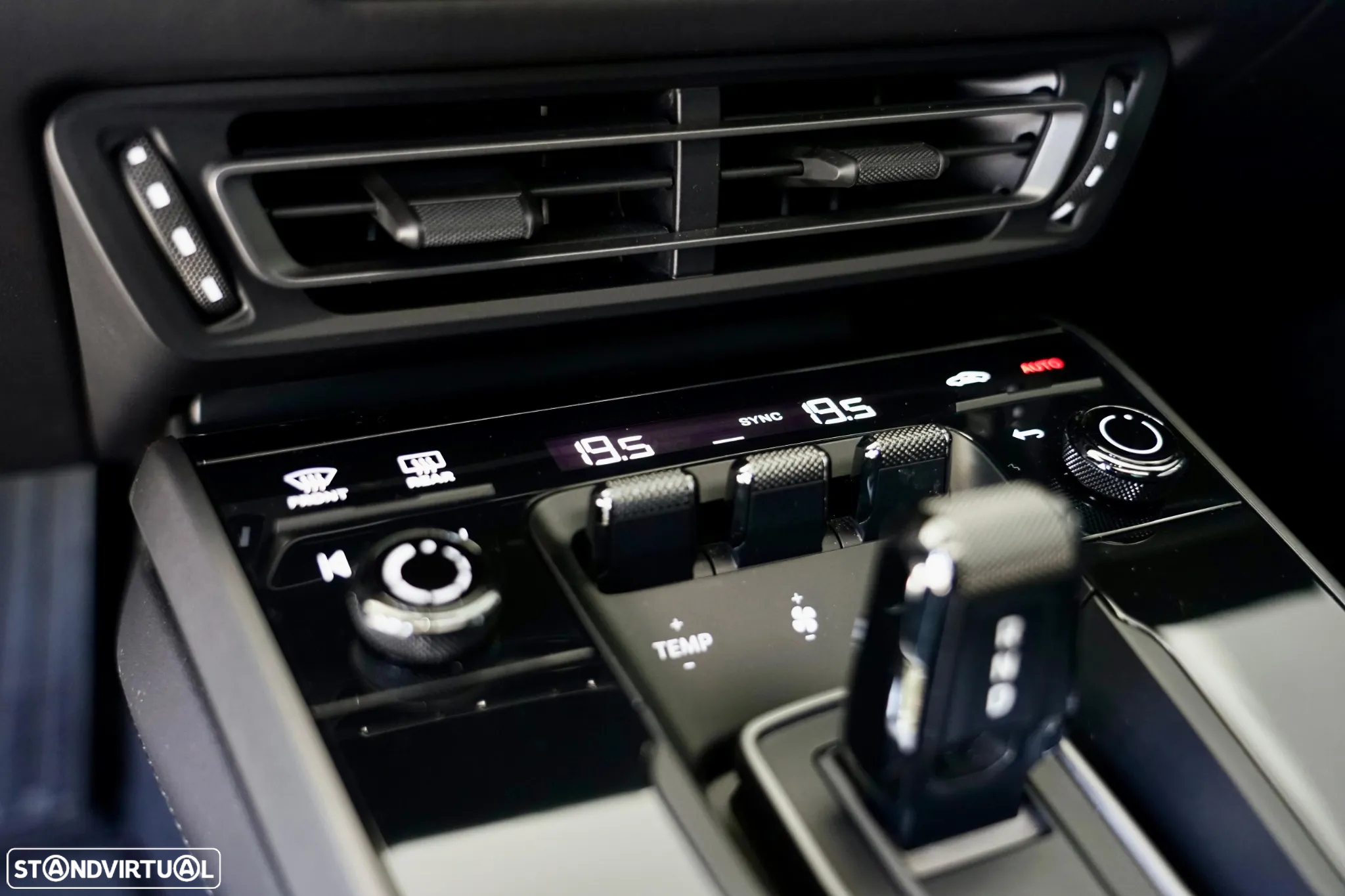 Porsche 911 (992) Carrera S - 30