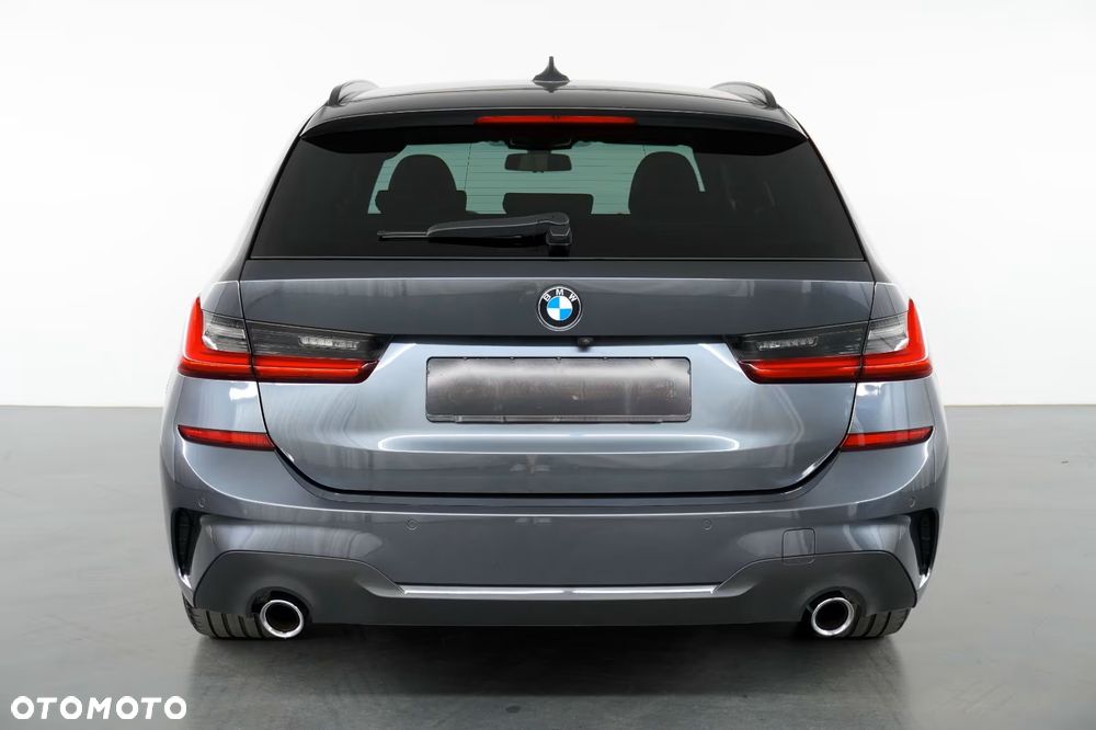 BMW Seria 3 330i xDrive M Sport sport - 5