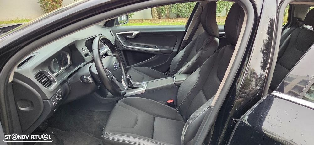 Volvo V60 - 12