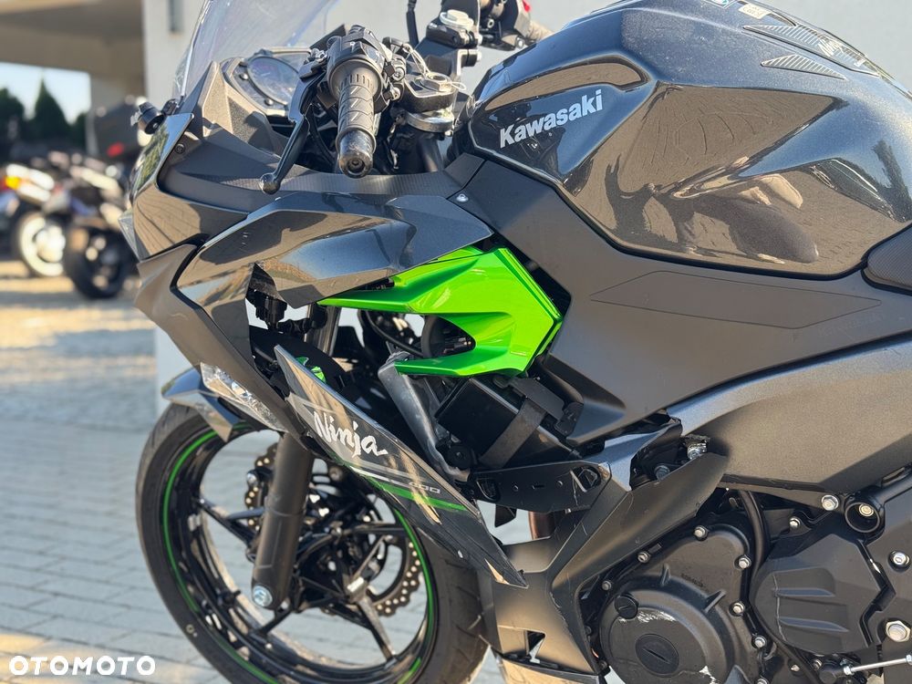 Kawasaki Ninja 400 - 3