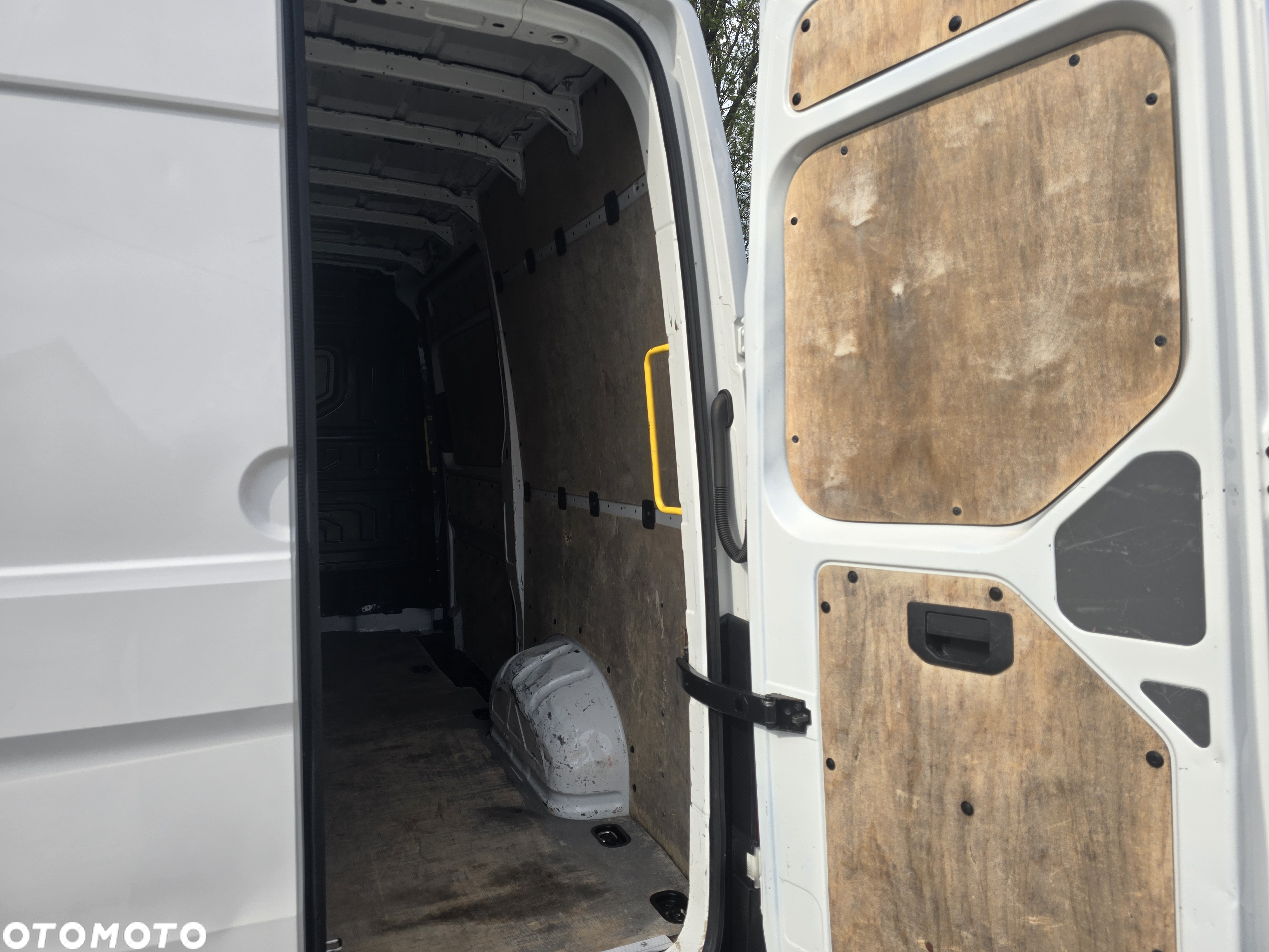 Volkswagen Crafter - 12