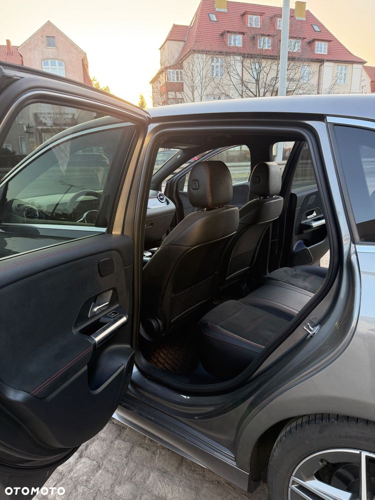 Mercedes-Benz Klasa B 200 AMG Line 7G-DCT - 17