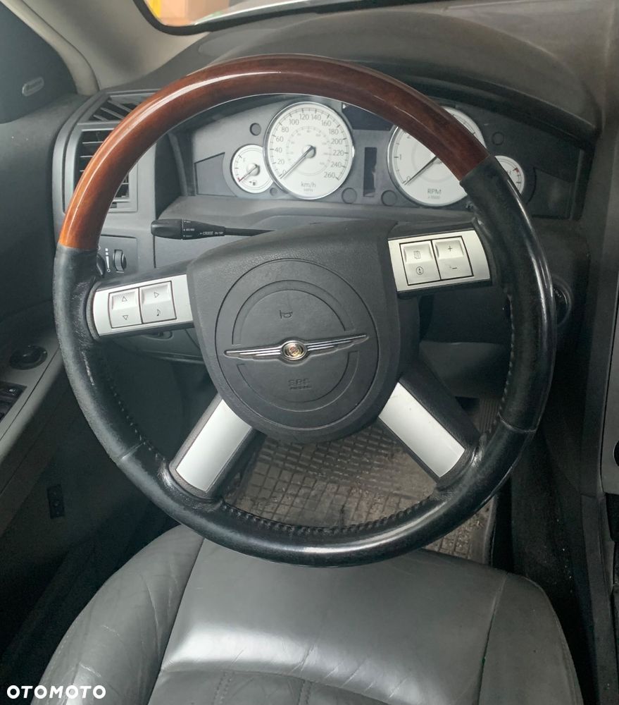 Chrysler 300C 3.5 V6 - 3