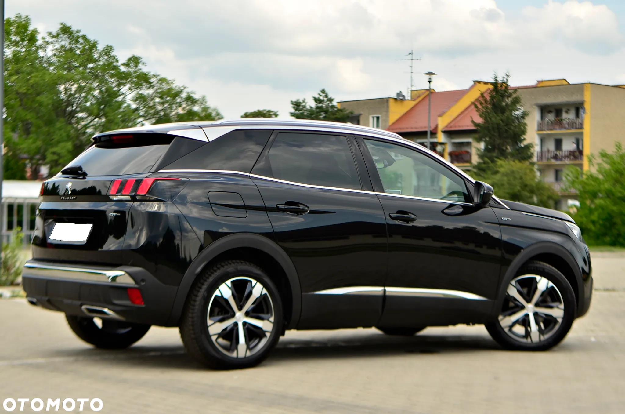 Peugeot 3008 1.2 PureTech Allure S&S EAT8 - 11