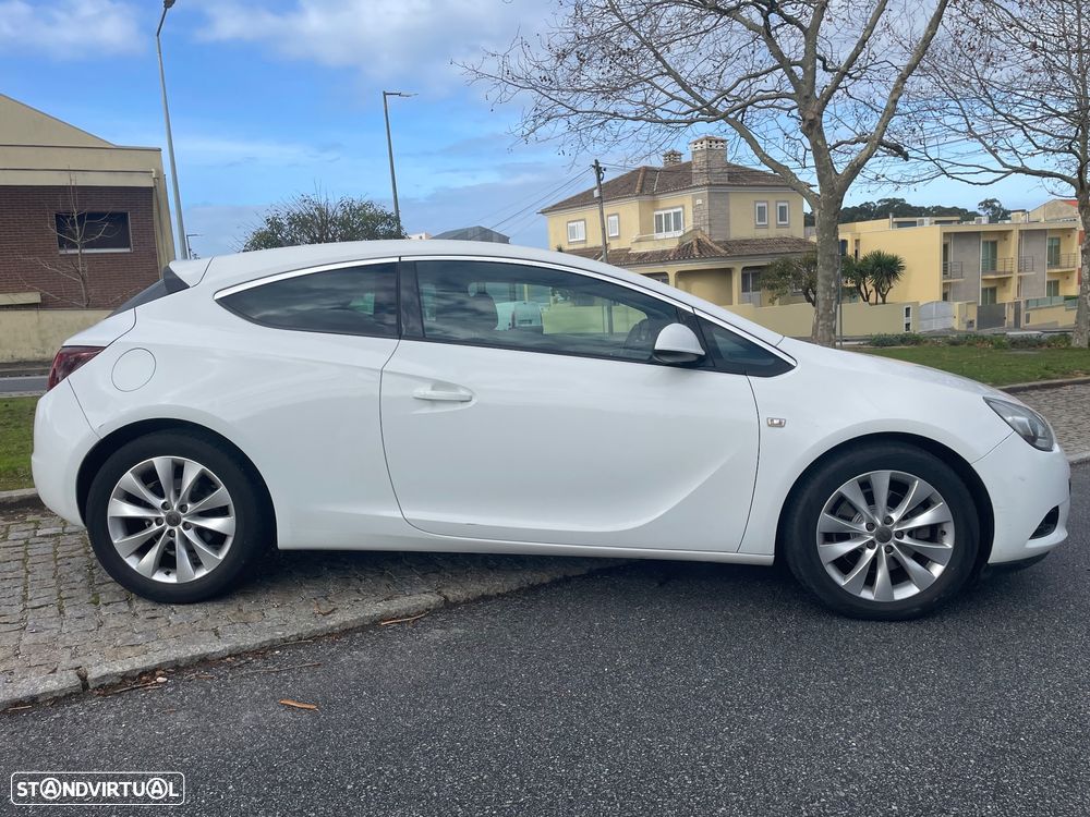 Opel Astra GTC 1.4 Turbo ecoFLEX S&S - 2