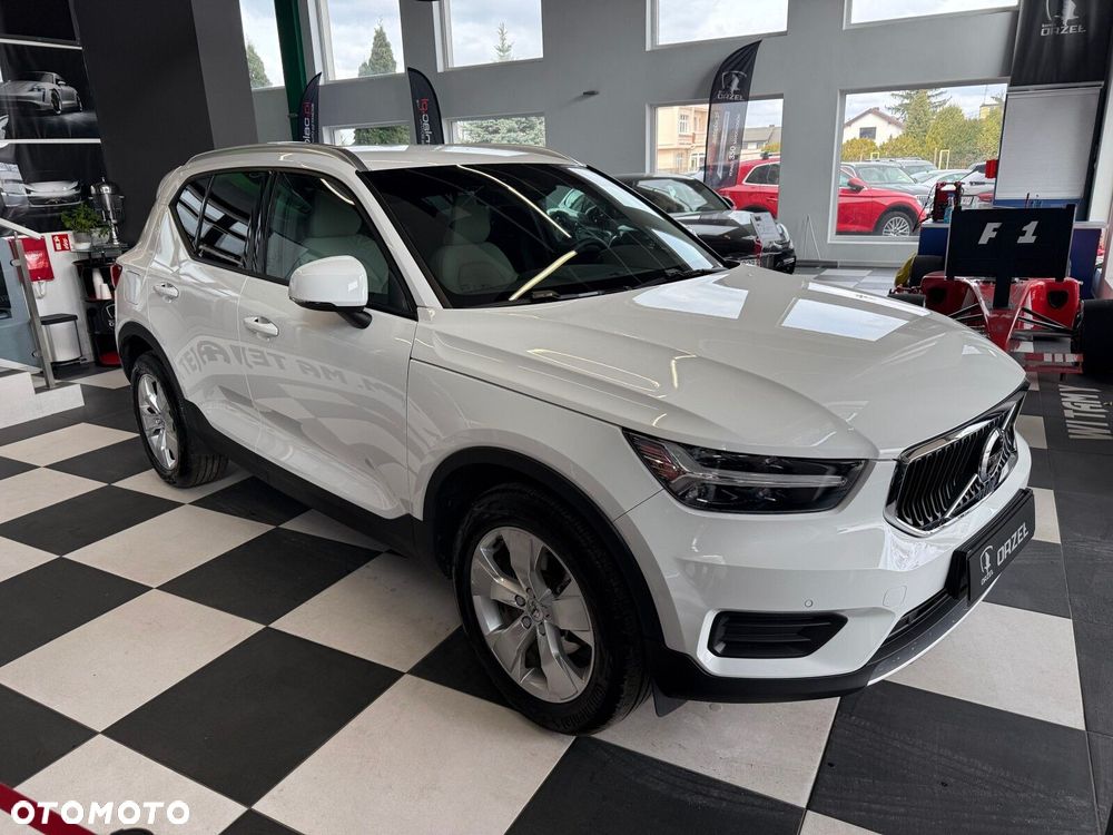 Volvo XC 40 - 3