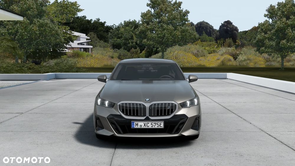 BMW i5 - 3