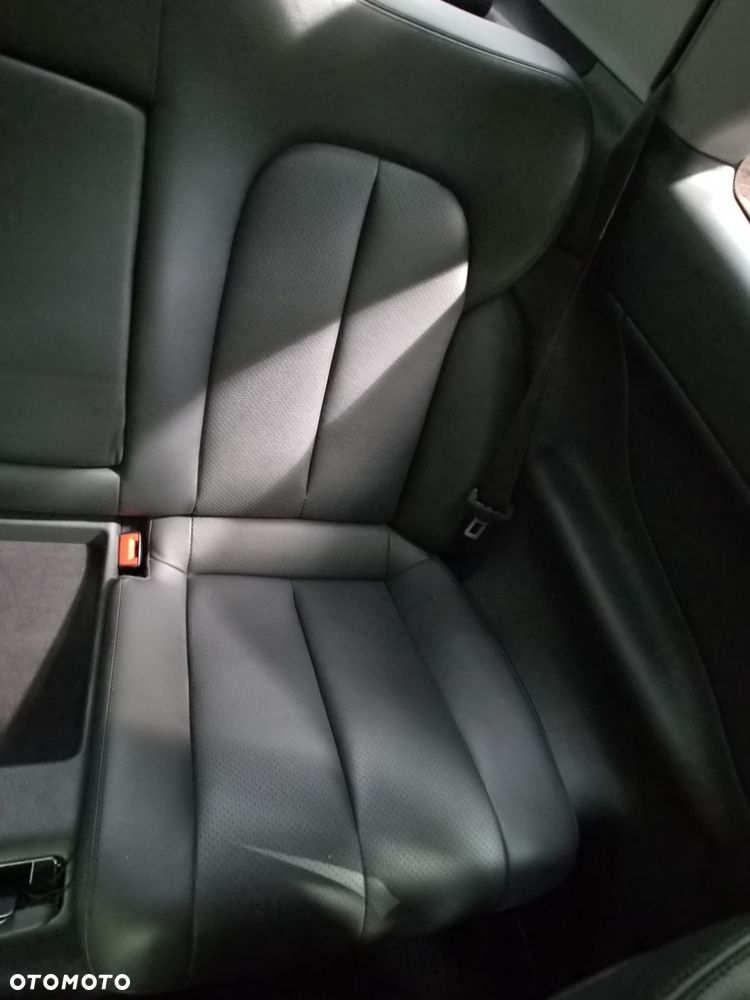 Mercedes-Benz CLK - 28