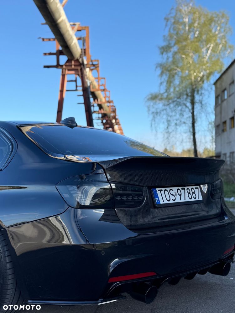 BMW Seria 3 335i - 10