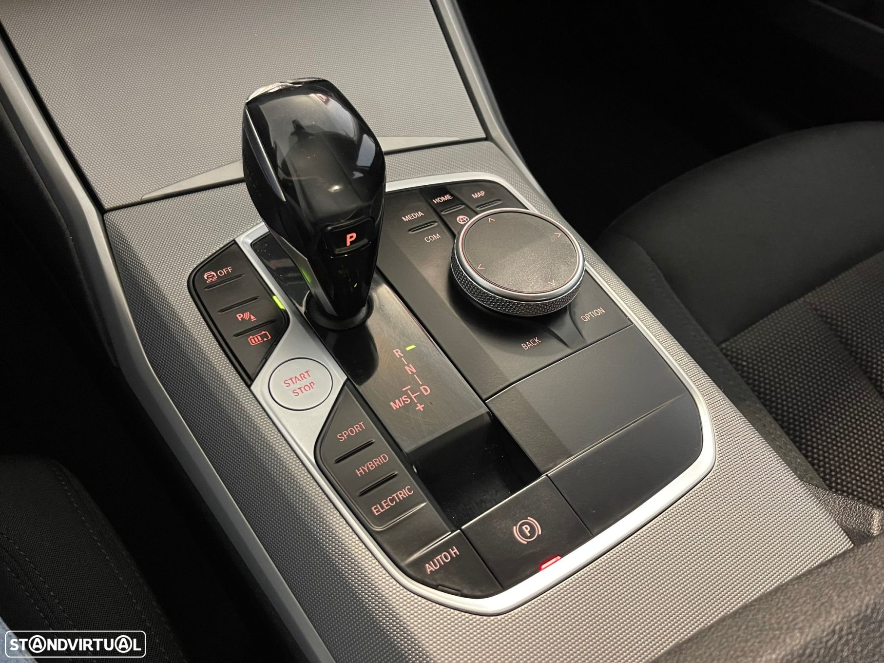 BMW 330 e Auto - 24