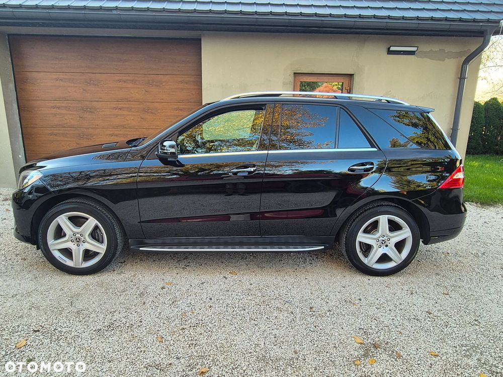 Mercedes-Benz ML 350 4MATIC (BlueEFFICIENCY) 7G-TRONIC - 27
