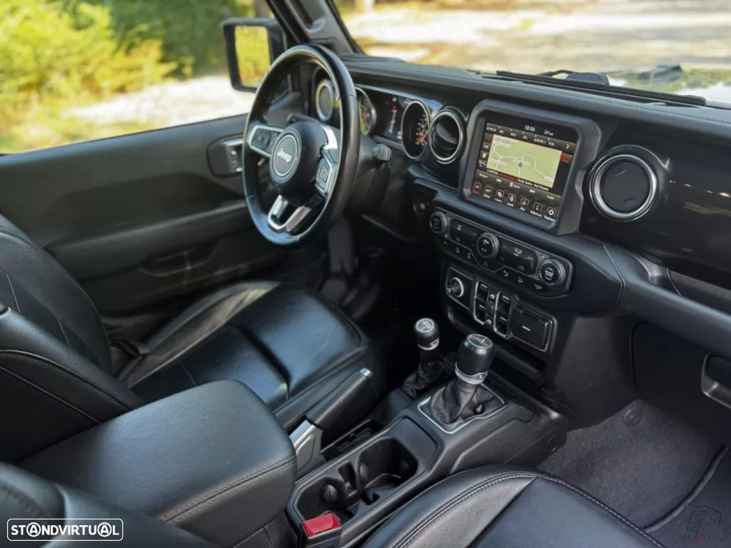 Jeep Wrangler Unlimited 2.2 CRD Sahara AT - 12