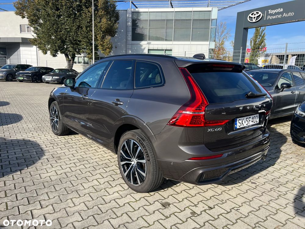 Volvo XC 60 B5 B AWD Ultra Dark - 5