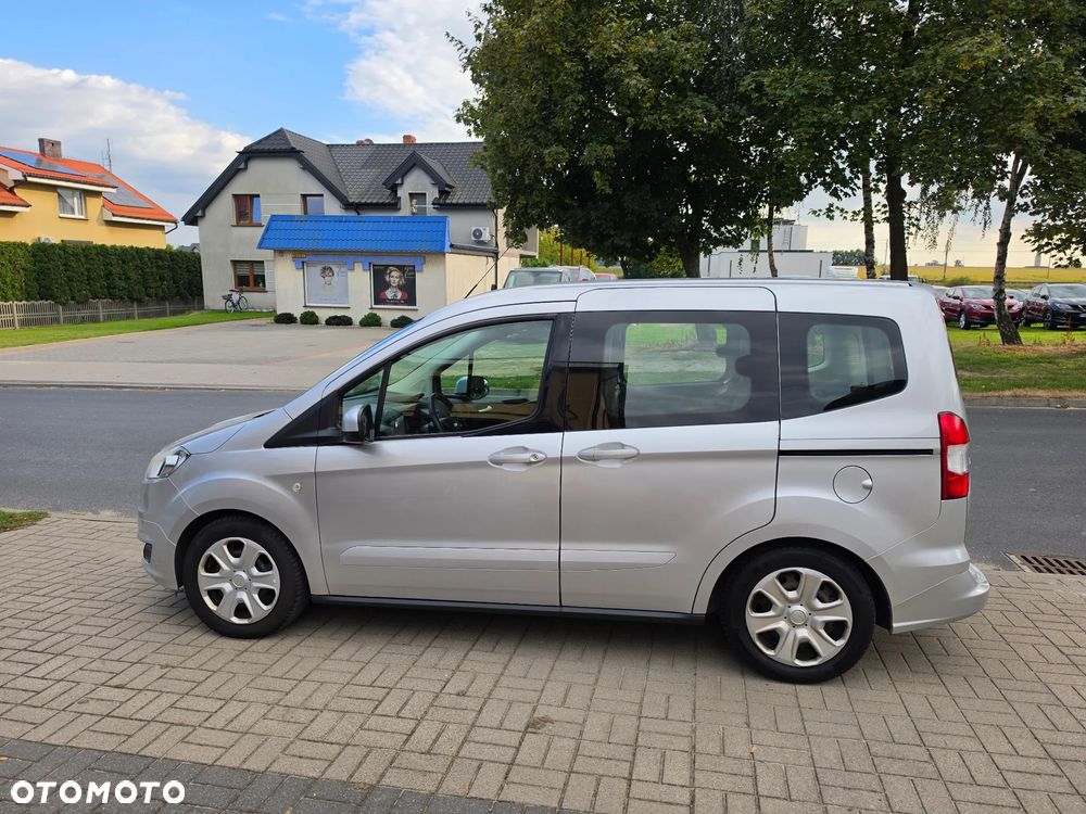 Ford Tourneo Courier 1.5 TDCi Trend - 10