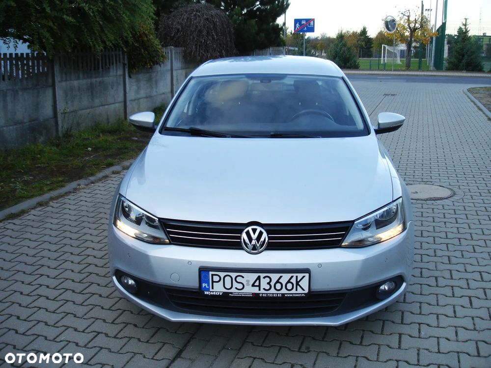 Volkswagen Jetta - 9
