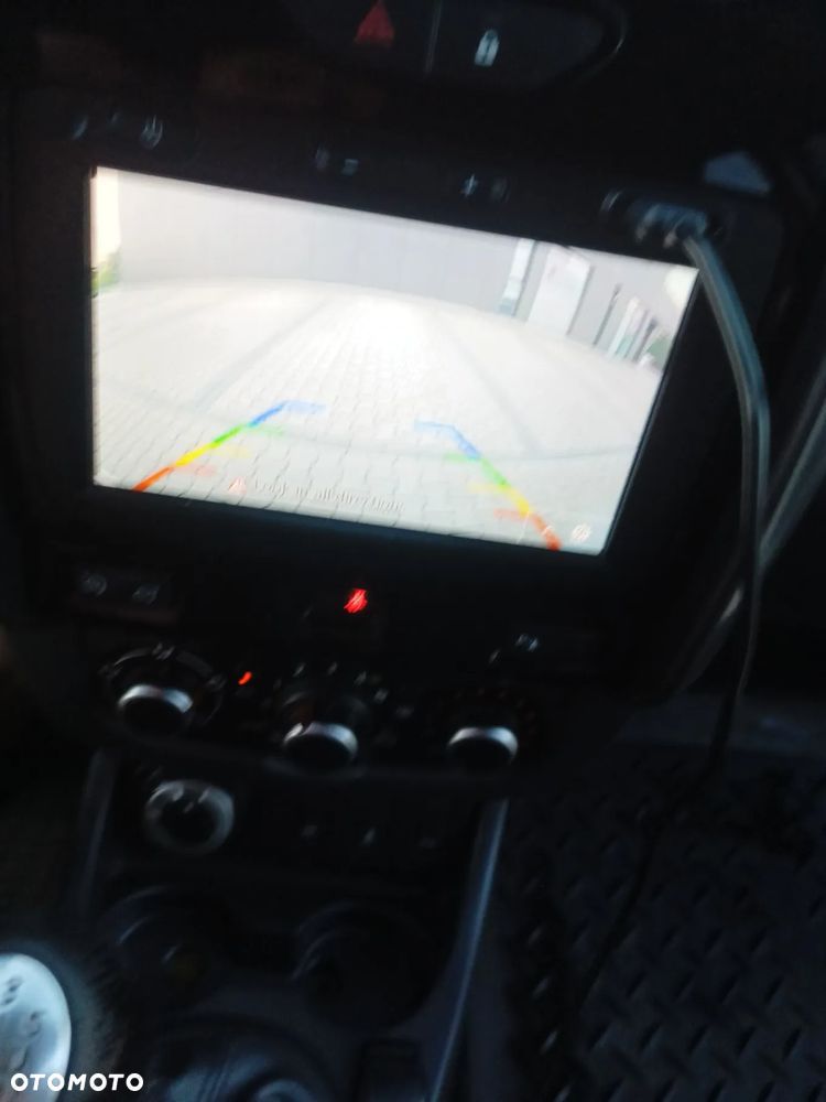 Dacia Duster 1.6 SCe Blackshadow 4x4 S&S - 9
