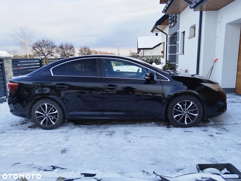 Toyota Avensis 1.8 Premium MS - 5