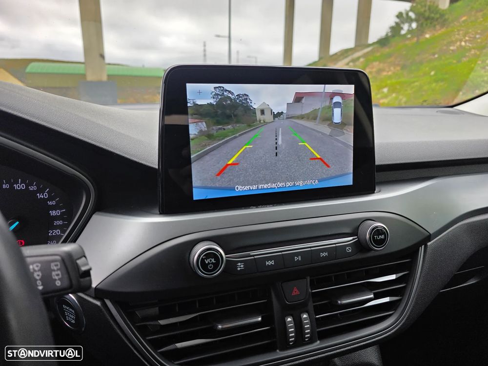 Ford Focus 1.5 TDCi ECOBlue Business Aut. - 10