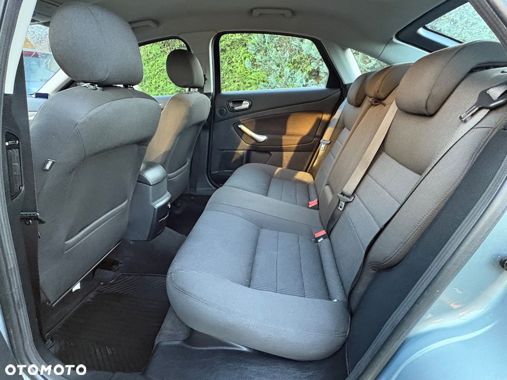 Ford Mondeo 1.6 Titanium - 14