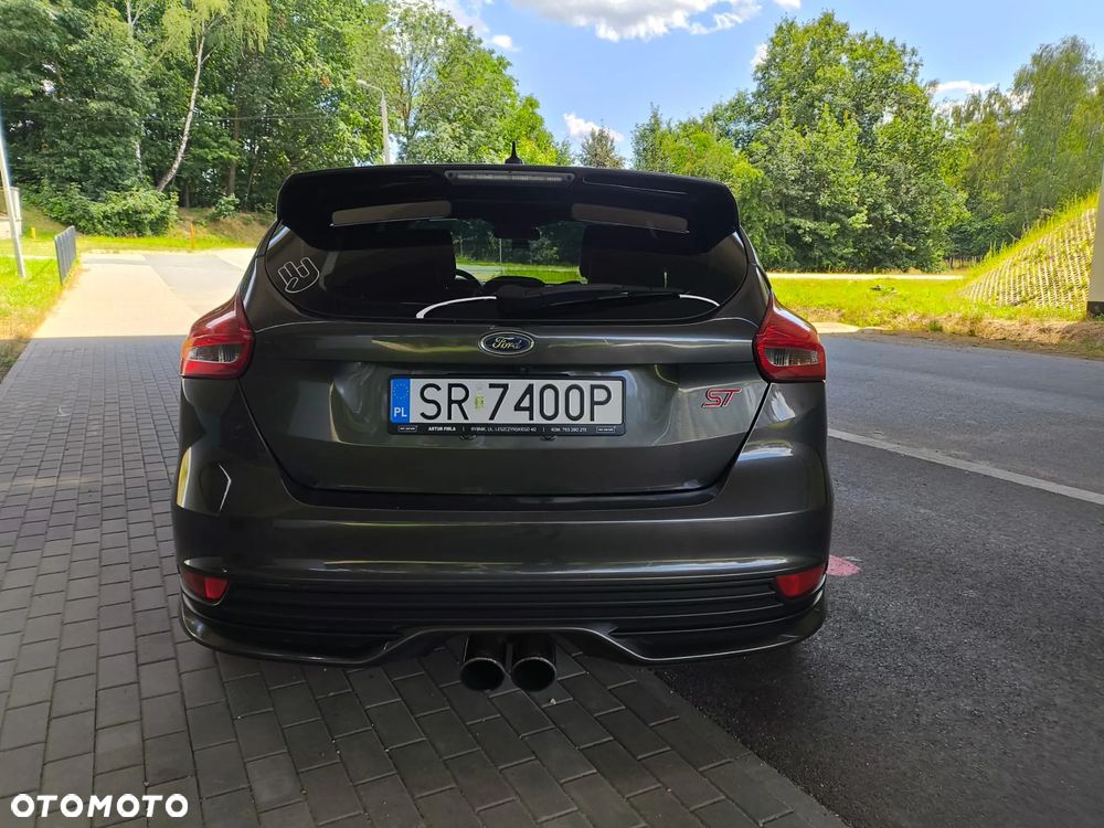 Ford Focus 2.0 EcoBoost ST-2 - 8