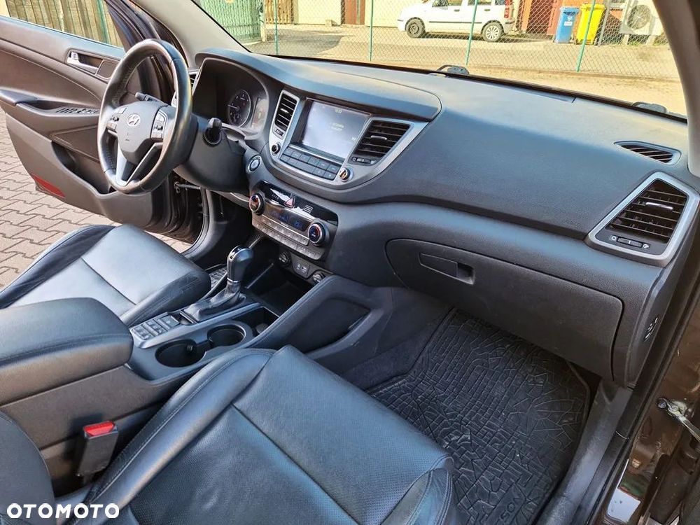 Hyundai Tucson 2.0 CRDi 4WD Automatik Intro Edition - 15