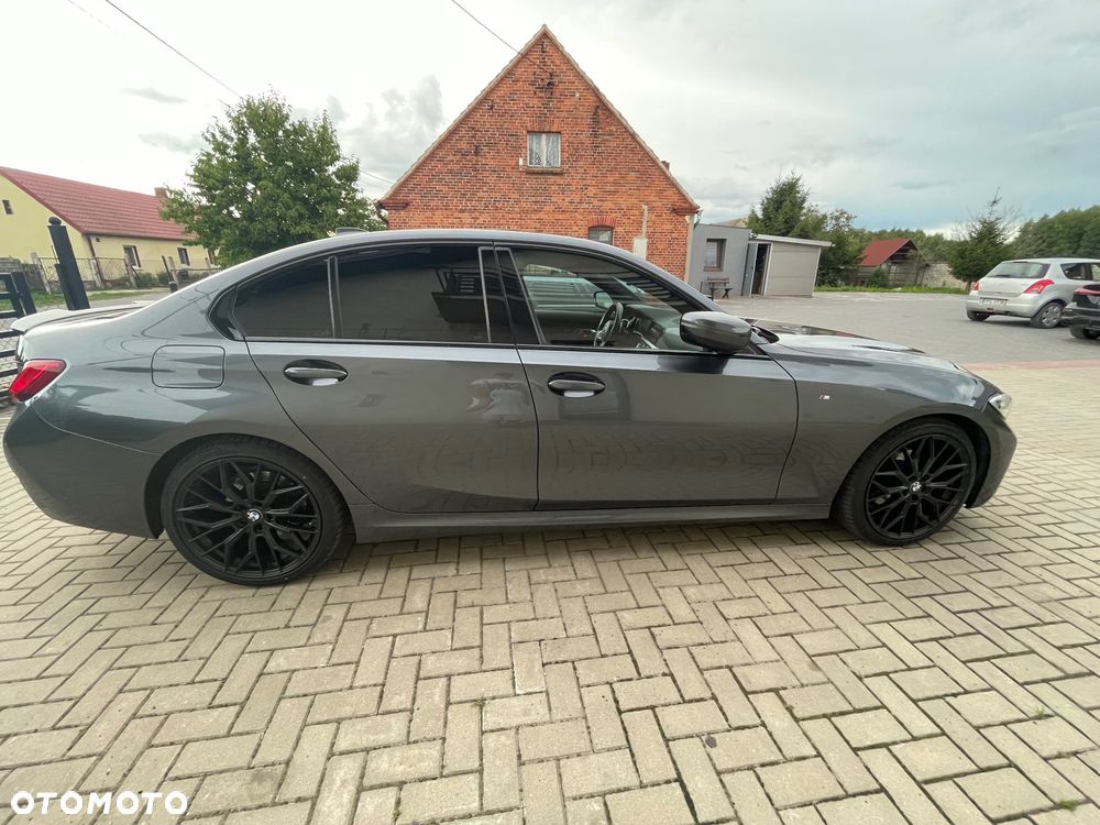 BMW Seria 3 320d xDrive M Sport sport - 4
