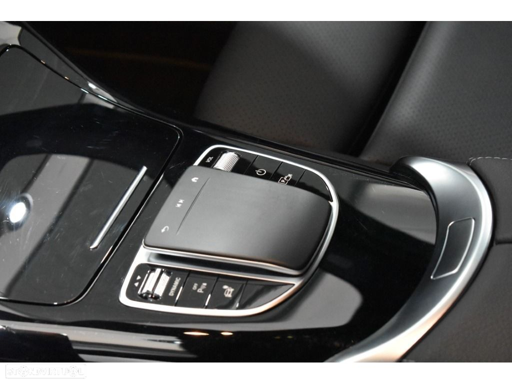Mercedes-Benz EQC - 18