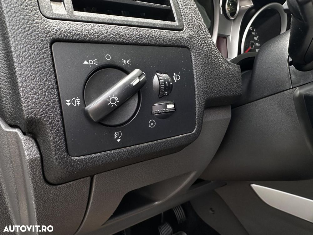 Ford Kuga 2.0 TDCi Titanium - 22