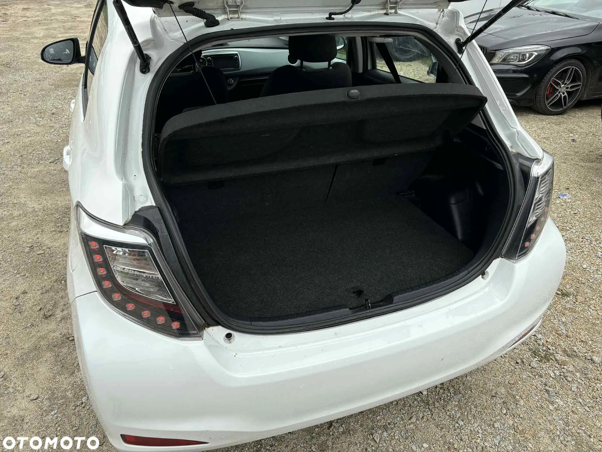 Toyota Yaris Hybrid 1.5 VVT-i - 20