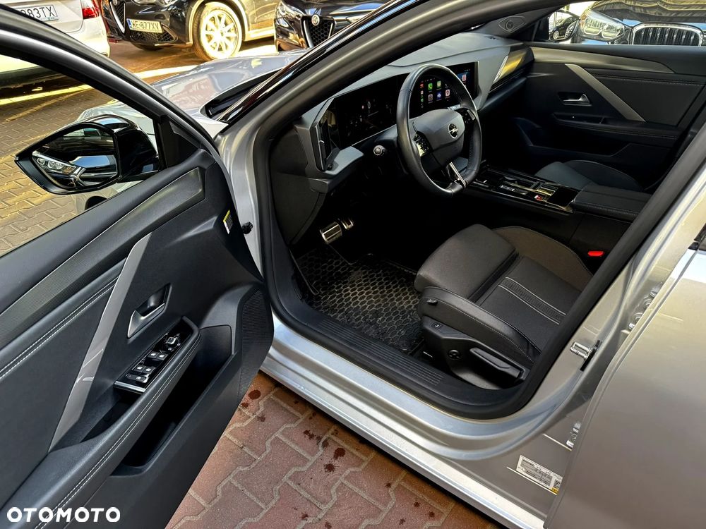 Opel Astra VI 1.2 T GS S&S - 11