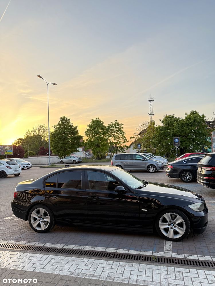 BMW Seria 3 320d DPF - 1
